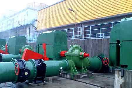 KPS系列单级双吸华体买球在巴陵石化使用现场